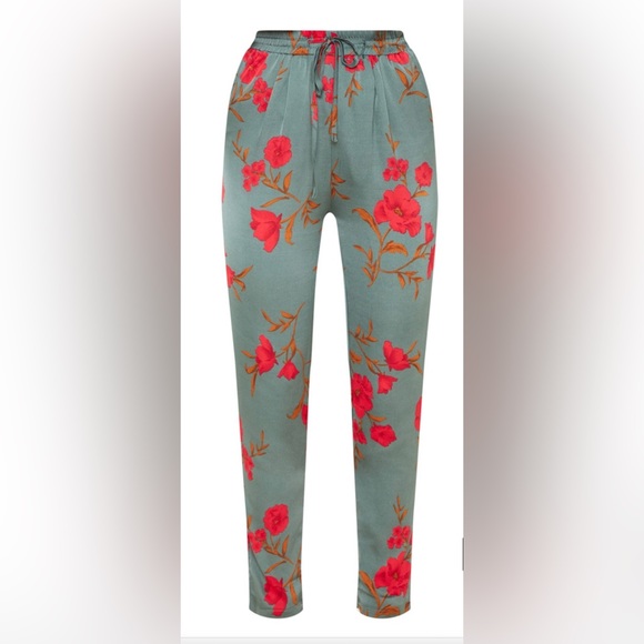 Green Floral Print Cigarette Pants - Picture 2 of 3